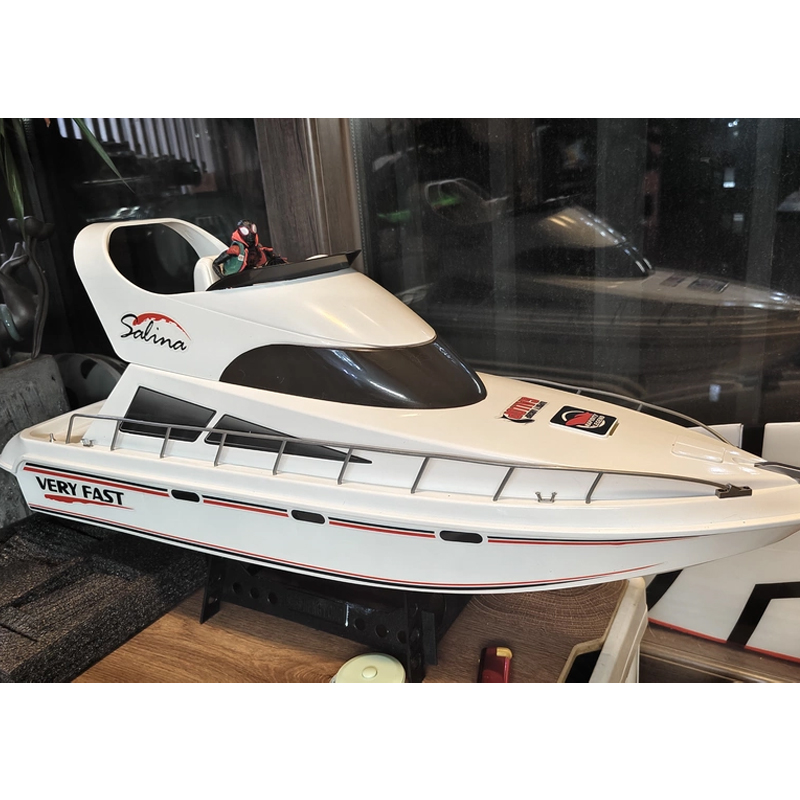 Remote Control Boat High-Speed - đánh giá và giá Model Kit Yacht